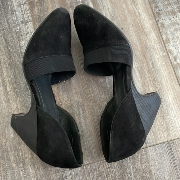 Eileen Fisher Bailey d’Orsay Black Suede Heels - Picture 5 of 7